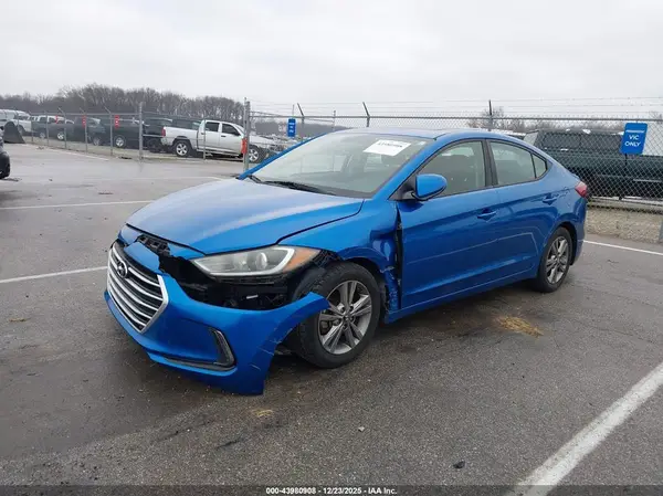 5NPD84LF6HH199815 2017 HYUNDAI ELANTRA - Image 2