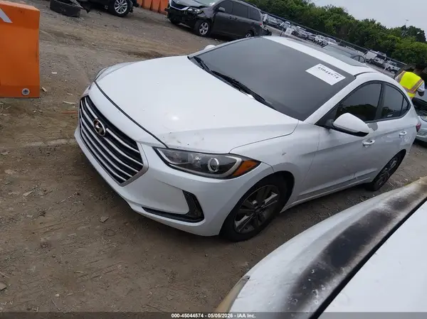 5NPD84LF6HH201305 2017 HYUNDAI ELANTRA - Image 2