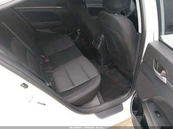 5NPD84LF6HH201305 2017 HYUNDAI ELANTRA - Image 8