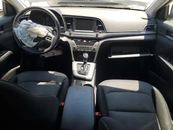 5NPD84LF6HH202311 2017 HYUNDAI ELANTRA - Image 8