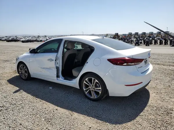 5NPD84LF6HH204477 2017 HYUNDAI ELANTRA - Image 2
