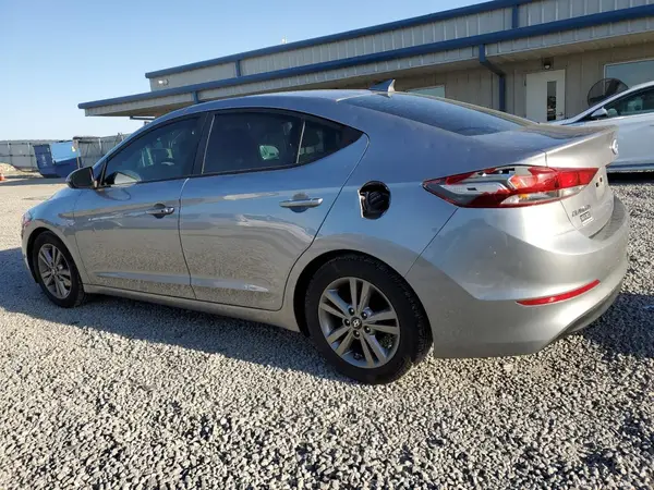 5NPD84LF6HH205290 2017 HYUNDAI ELANTRA - Image 2