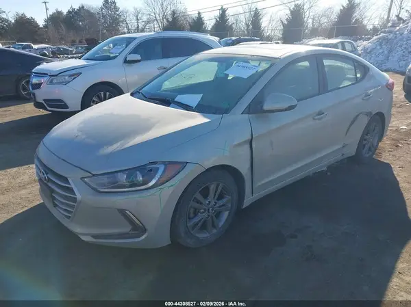 5NPD84LF6HH208237 2017 HYUNDAI ELANTRA - Image 2