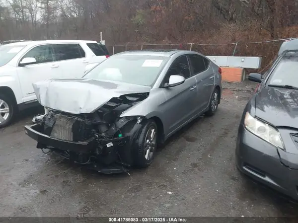 5NPD84LF6HH209808 2017 HYUNDAI ELANTRA - Image 2