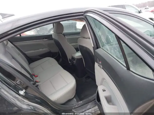 5NPD84LF6HH211669 2017 HYUNDAI ELANTRA - Image 8