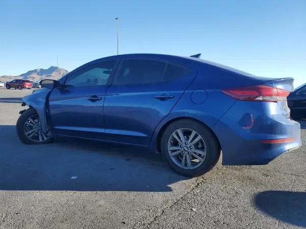 5NPD84LF6JH215808 2018 HYUNDAI ELANTRA - Image 2
