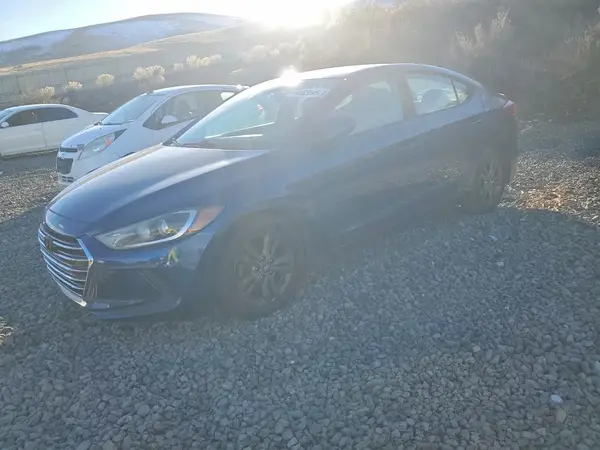 5NPD84LF6JH215811 2018 HYUNDAI ELANTRA - Image 1