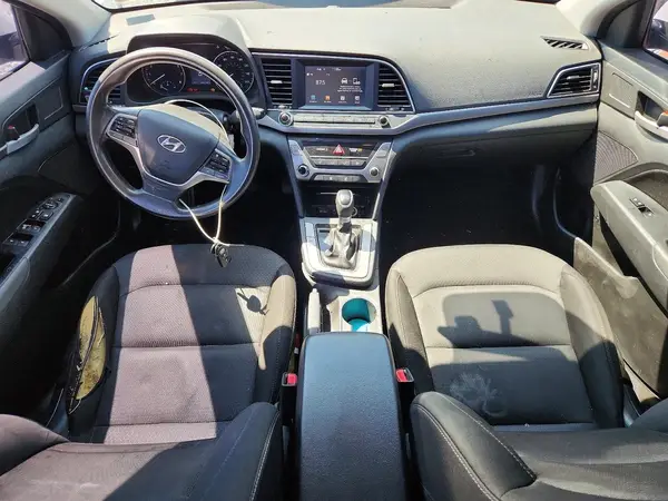 5NPD84LF6JH215842 2018 HYUNDAI ELANTRA - Image 8