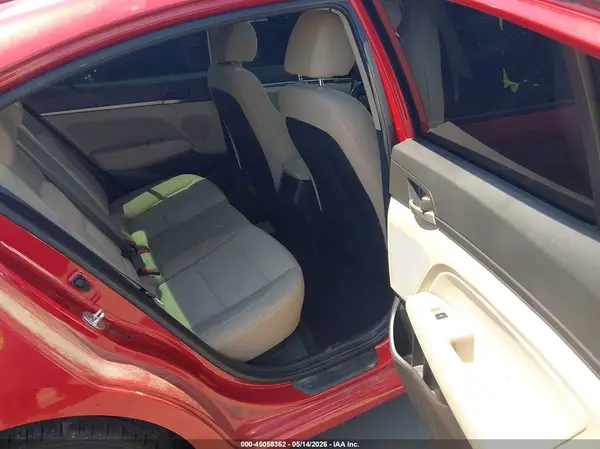 5NPD84LF6JH217073 2018 HYUNDAI ELANTRA - Image 8