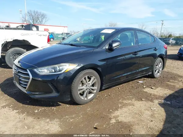 5NPD84LF6JH217560 2018 HYUNDAI ELANTRA - Image 2