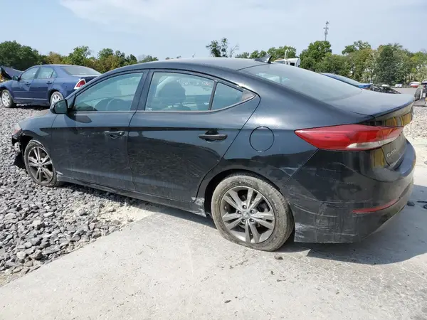 5NPD84LF6JH218773 2018 HYUNDAI ELANTRA - Image 2
