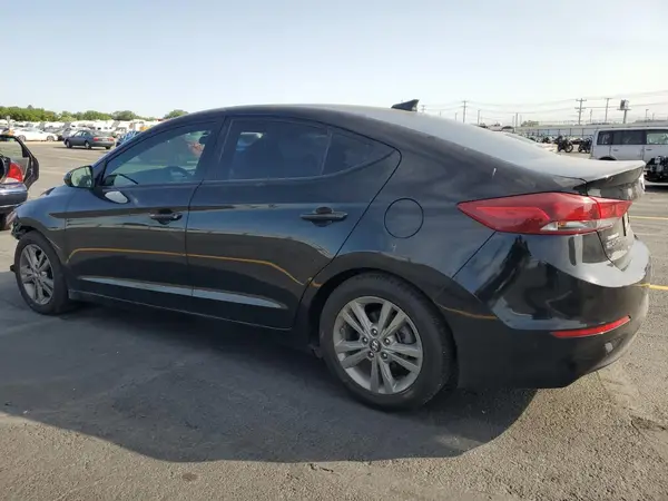 5NPD84LF6JH219812 2018 HYUNDAI ELANTRA - Image 2