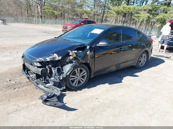 5NPD84LF6JH220569 2018 HYUNDAI ELANTRA - Image 2
