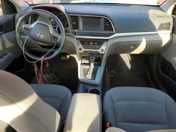 5NPD84LF6JH224024 2018 HYUNDAI ELANTRA - Image 8