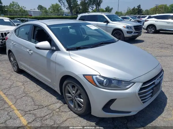 5NPD84LF6JH224363 2018 HYUNDAI ELANTRA - Image 1