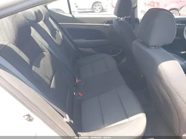 5NPD84LF6JH224363 2018 HYUNDAI ELANTRA - Image 8