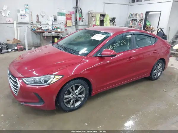 5NPD84LF6JH224752 2018 HYUNDAI ELANTRA - Image 2