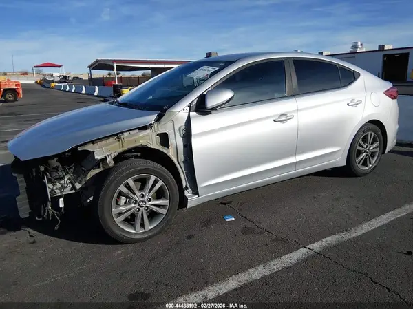 5NPD84LF6JH225089 2018 HYUNDAI ELANTRA - Image 2
