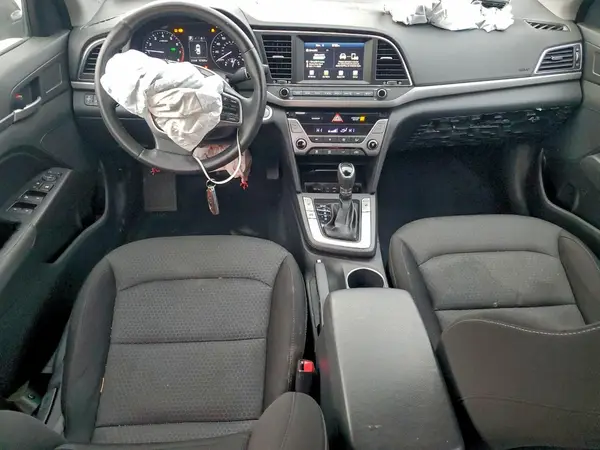 5NPD84LF6JH225643 2018 HYUNDAI ELANTRA - Image 8