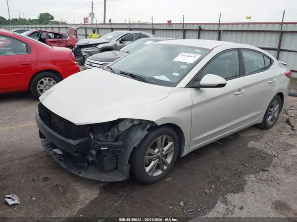 5NPD84LF6JH225805 2018 HYUNDAI ELANTRA - Image 2