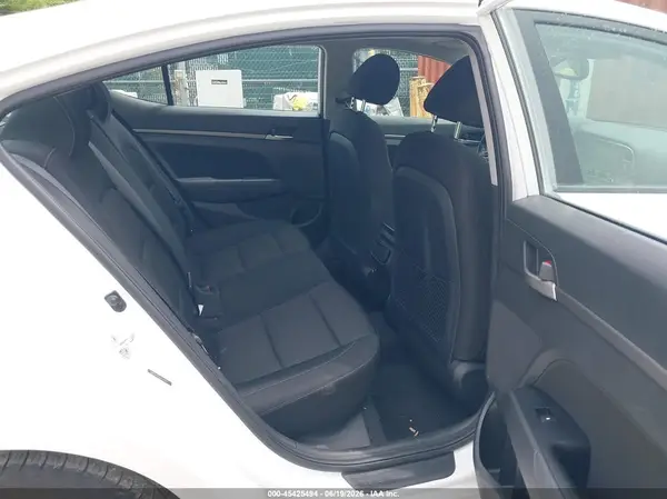 5NPD84LF6JH226601 2018 HYUNDAI ELANTRA - Image 8