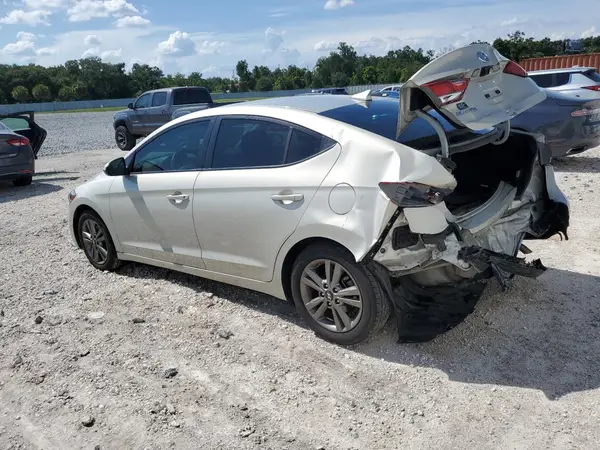 5NPD84LF6JH230499 2018 HYUNDAI ELANTRA - Image 2