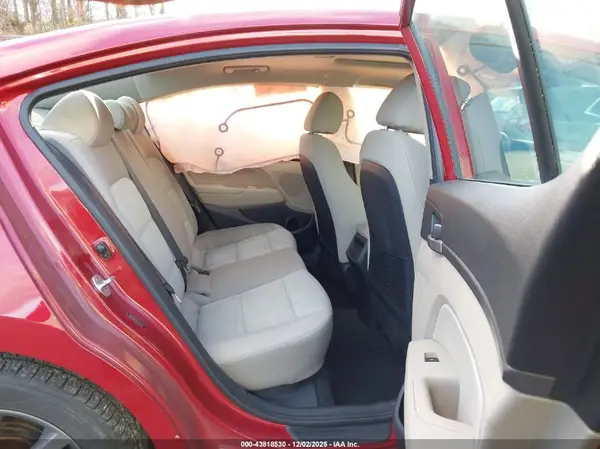 5NPD84LF6JH234794 2018 HYUNDAI ELANTRA - Image 8