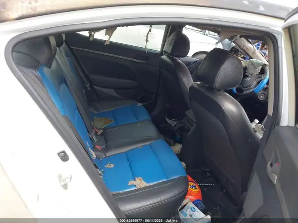 5NPD84LF6JH235184 2018 HYUNDAI ELANTRA - Image 8