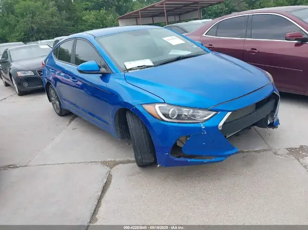 5NPD84LF6JH236626 2018 HYUNDAI ELANTRA - Image 1