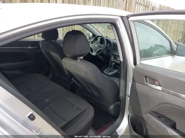 5NPD84LF6JH236710 2018 HYUNDAI ELANTRA - Image 8