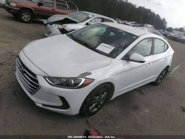 5NPD84LF6JH236979 2018 HYUNDAI ELANTRA - Image 2