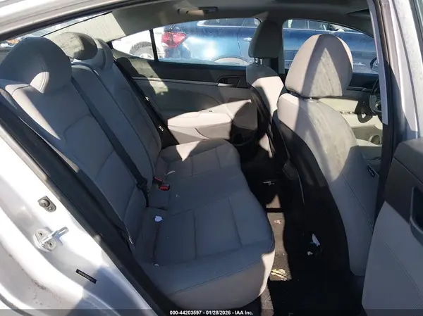 5NPD84LF6JH238490 2018 HYUNDAI ELANTRA - Image 8