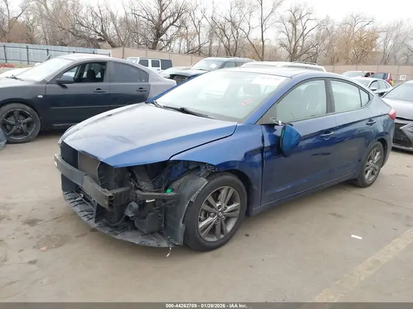 5NPD84LF6JH239249 2018 HYUNDAI ELANTRA - Image 2