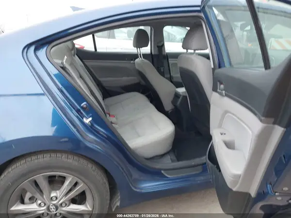 5NPD84LF6JH239249 2018 HYUNDAI ELANTRA - Image 8