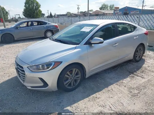 5NPD84LF6JH240014 2018 HYUNDAI ELANTRA - Image 2