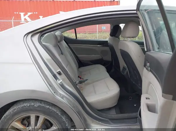 5NPD84LF6JH243186 2018 HYUNDAI ELANTRA - Image 8