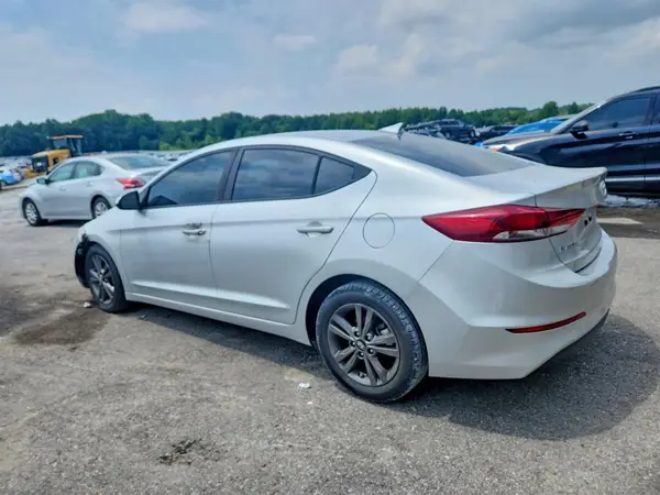 5NPD84LF6JH243866 2018 HYUNDAI ELANTRA - Image 2