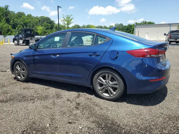 5NPD84LF6JH245262 2018 HYUNDAI ELANTRA - Image 2