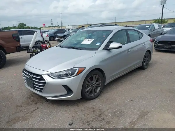 5NPD84LF6JH246525 2018 HYUNDAI ELANTRA - Image 2