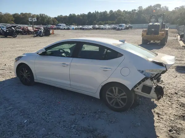 5NPD84LF6JH247707 2018 HYUNDAI ELANTRA - Image 2