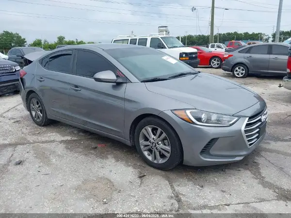 5NPD84LF6JH247903 2018 HYUNDAI ELANTRA - Image 1