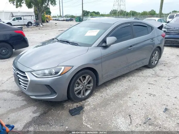 5NPD84LF6JH247903 2018 HYUNDAI ELANTRA - Image 2