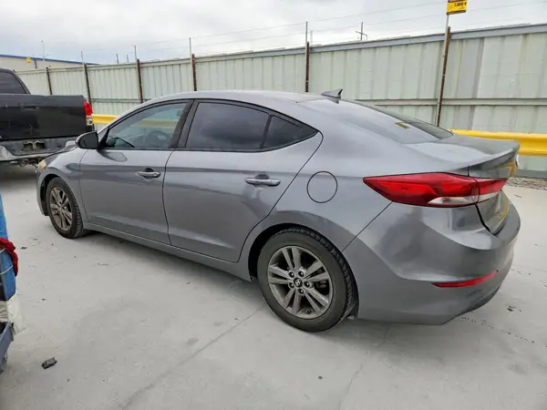 5NPD84LF6JH249876 2018 HYUNDAI ELANTRA - Image 2
