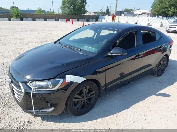 5NPD84LF6JH251367 2018 HYUNDAI ELANTRA - Image 2