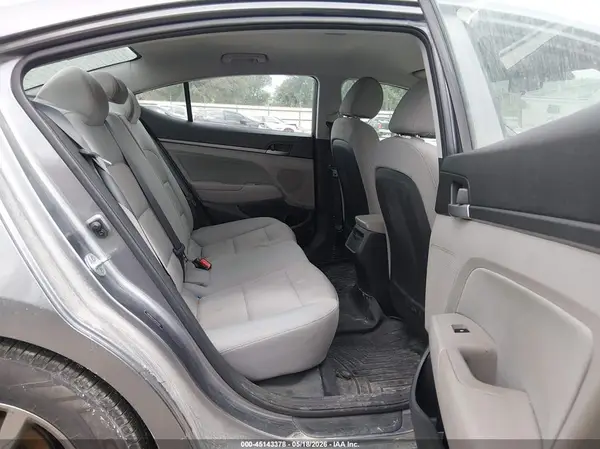 5NPD84LF6JH252518 2018 HYUNDAI ELANTRA - Image 8