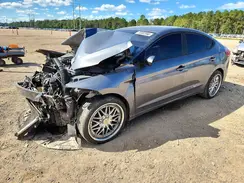 5NPD84LF6JH256665 2018 HYUNDAI ELANTRA