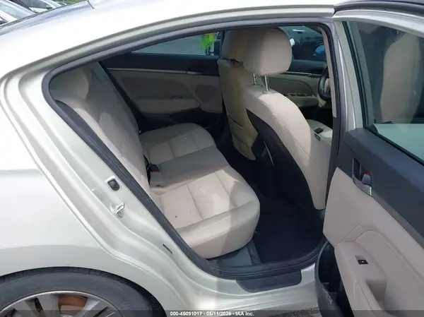 5NPD84LF6JH256925 2018 HYUNDAI ELANTRA - Image 8
