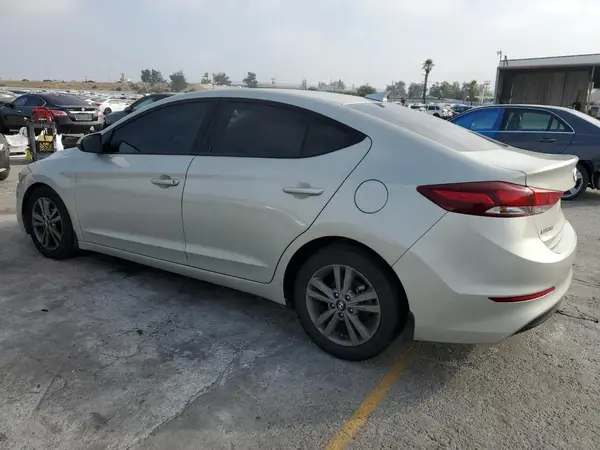 5NPD84LF6JH257475 2018 HYUNDAI ELANTRA - Image 2