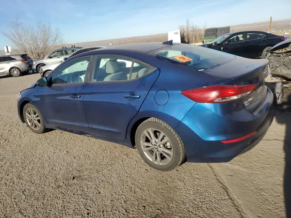 5NPD84LF6JH258240 2018 HYUNDAI ELANTRA - Image 2