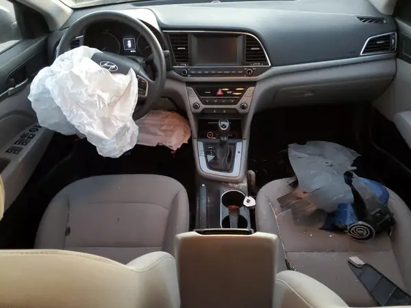 5NPD84LF6JH258240 2018 HYUNDAI ELANTRA - Image 8